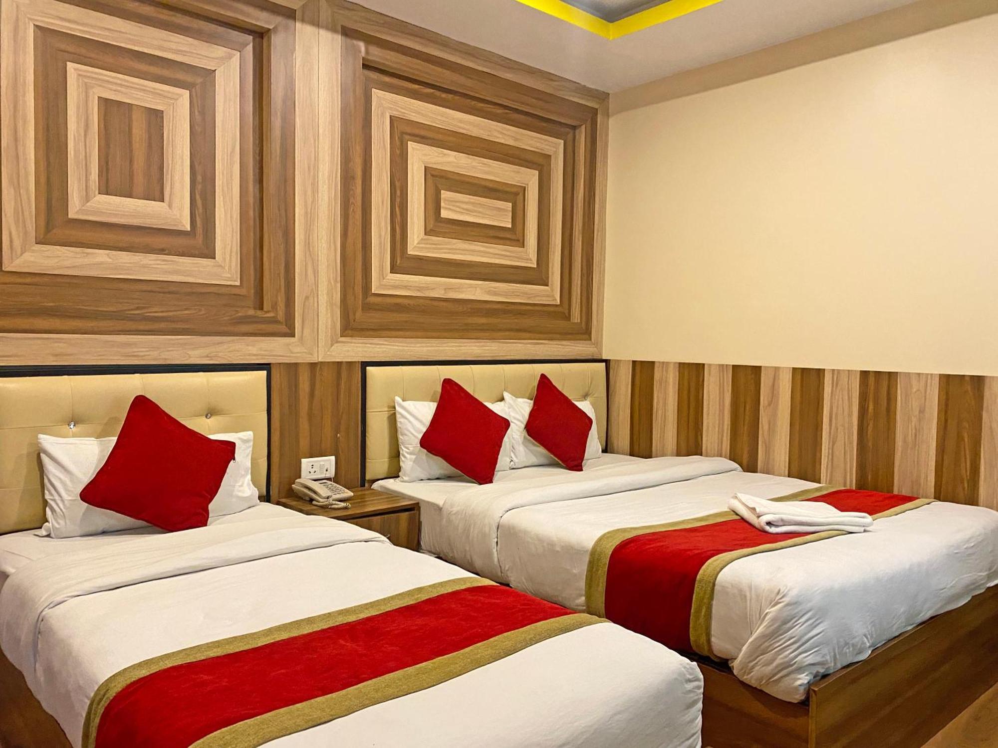 Hotel Airport Holiday Katmandou Extérieur photo