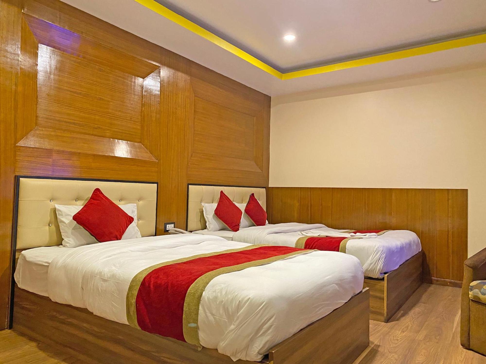 Hotel Airport Holiday Katmandou Extérieur photo