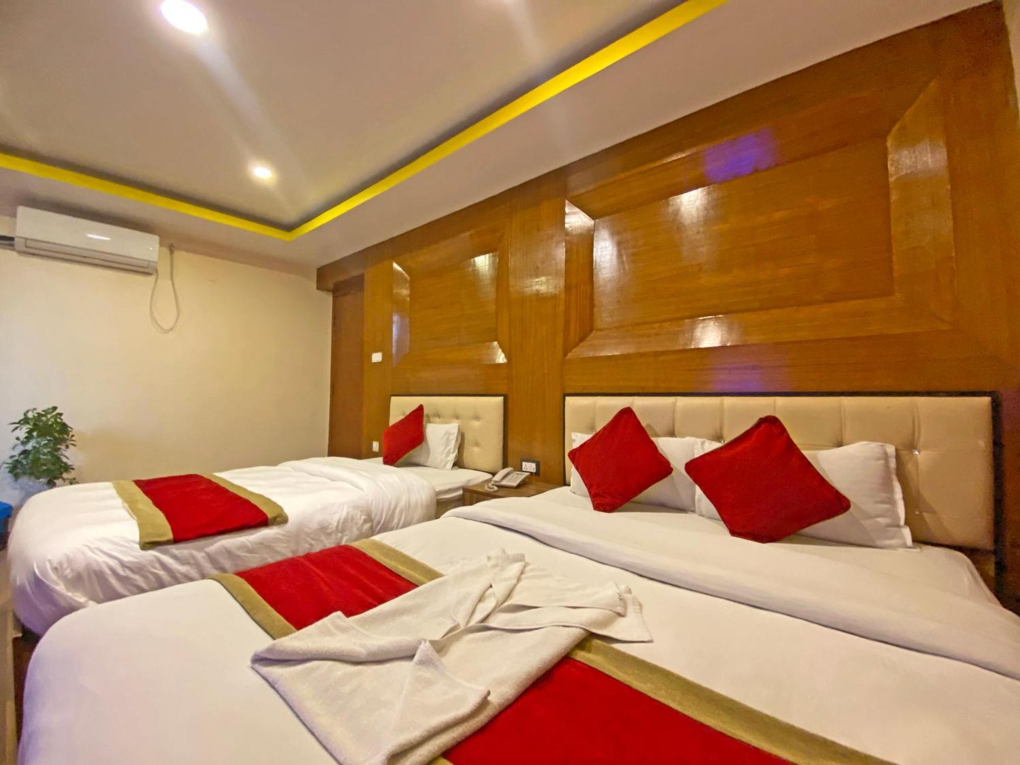 Hotel Airport Holiday Katmandou Extérieur photo