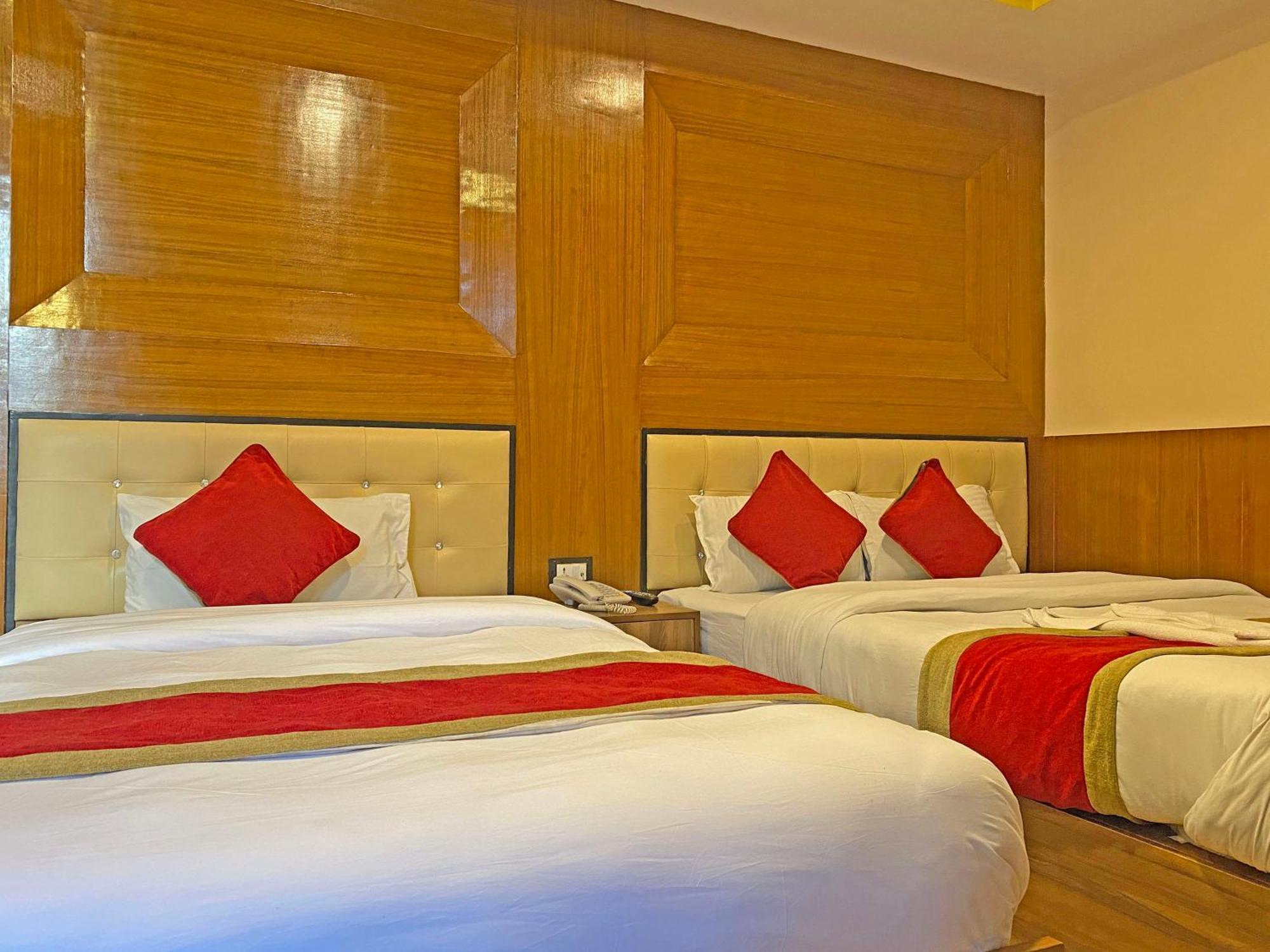 Hotel Airport Holiday Katmandou Extérieur photo