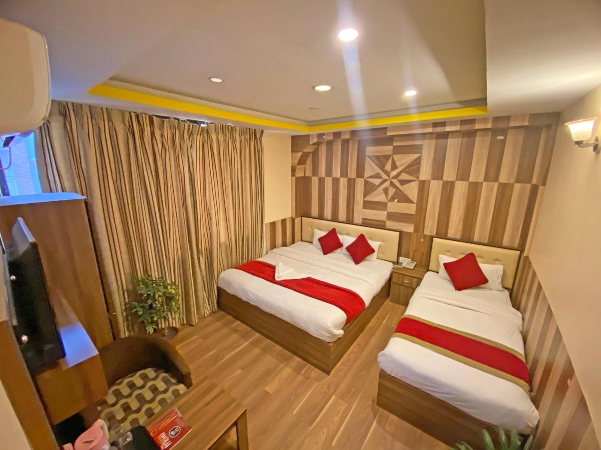 Hotel Airport Holiday Katmandou Extérieur photo