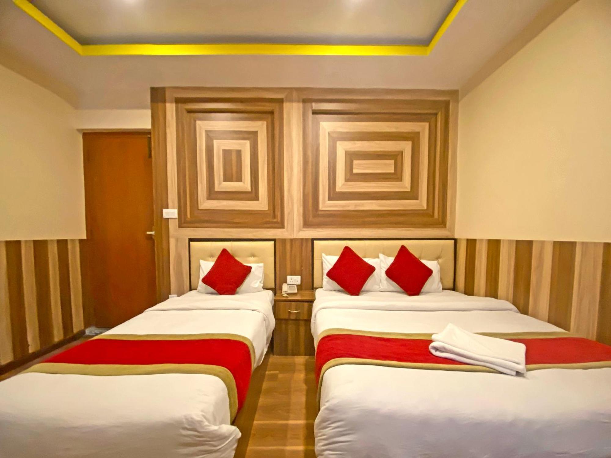 Hotel Airport Holiday Katmandou Extérieur photo