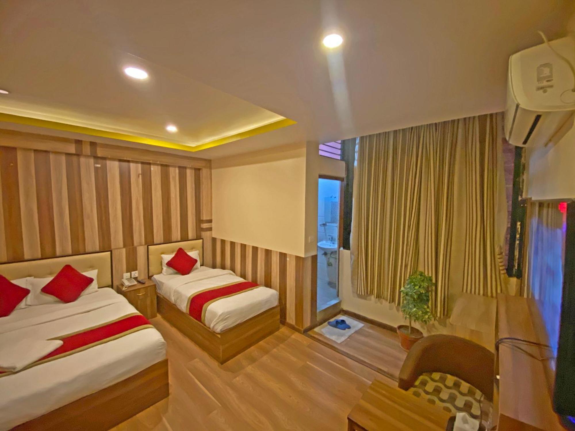 Hotel Airport Holiday Katmandou Extérieur photo