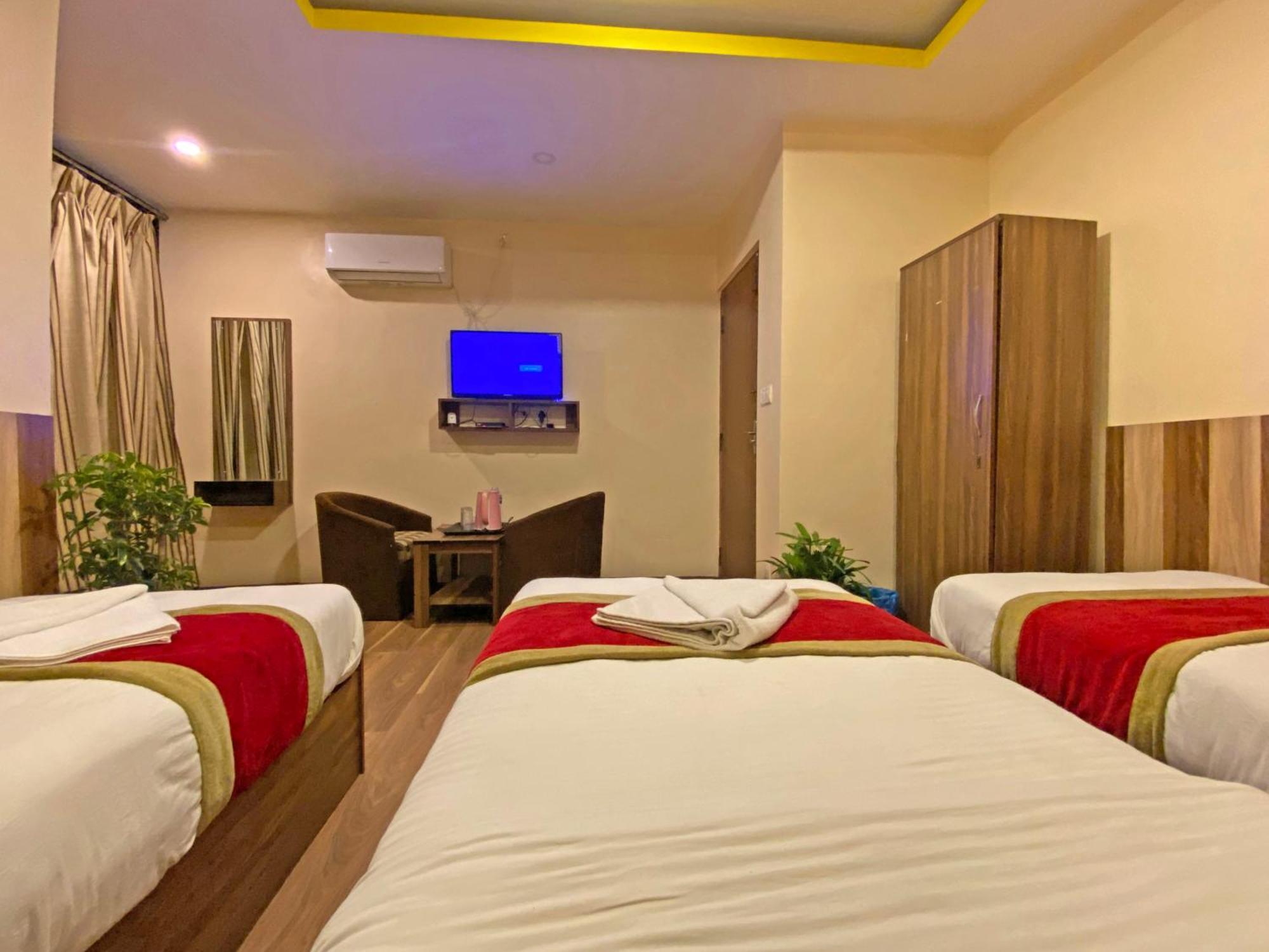 Hotel Airport Holiday Katmandou Extérieur photo