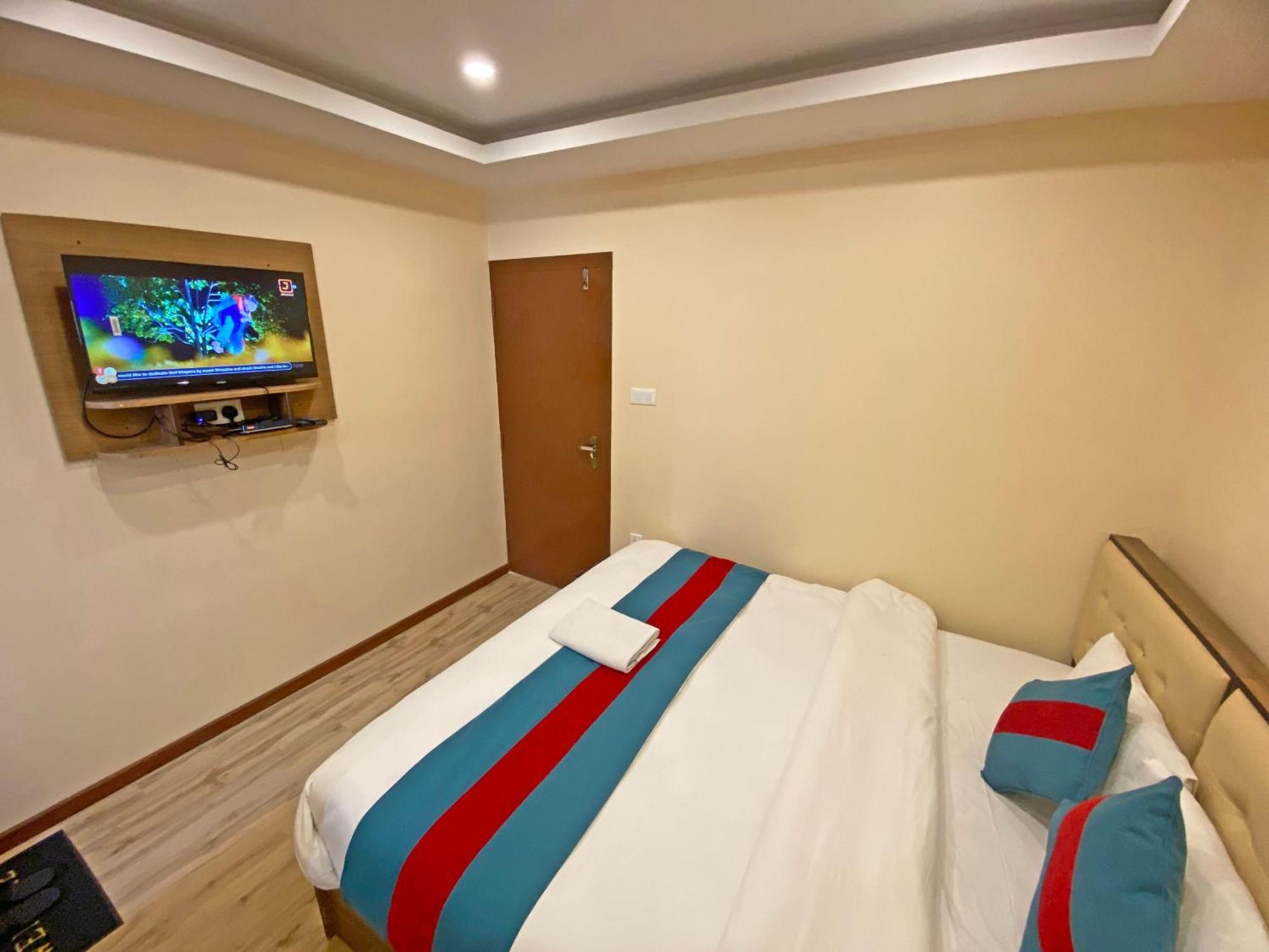 Hotel Airport Holiday Katmandou Extérieur photo