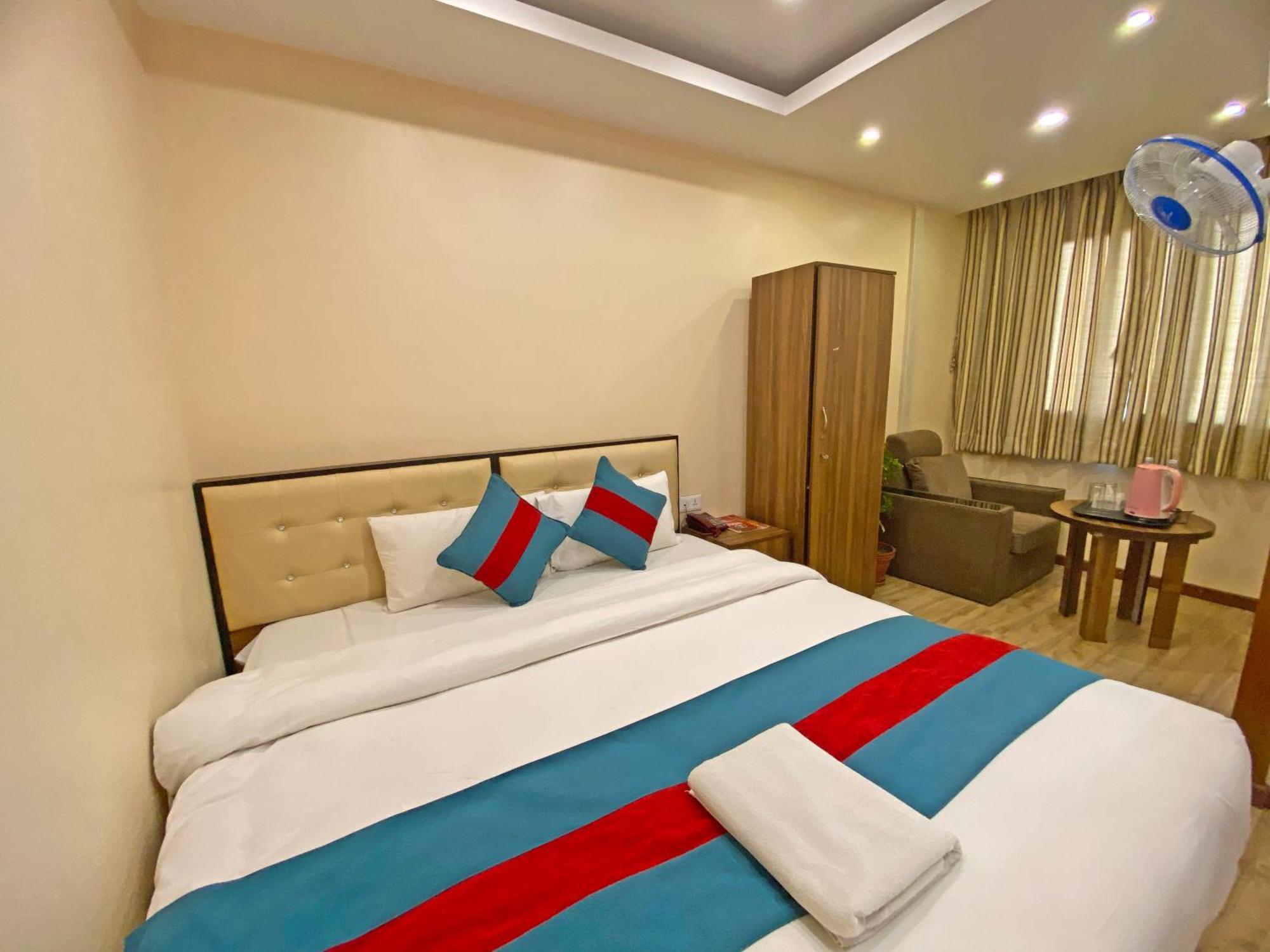Hotel Airport Holiday Katmandou Extérieur photo