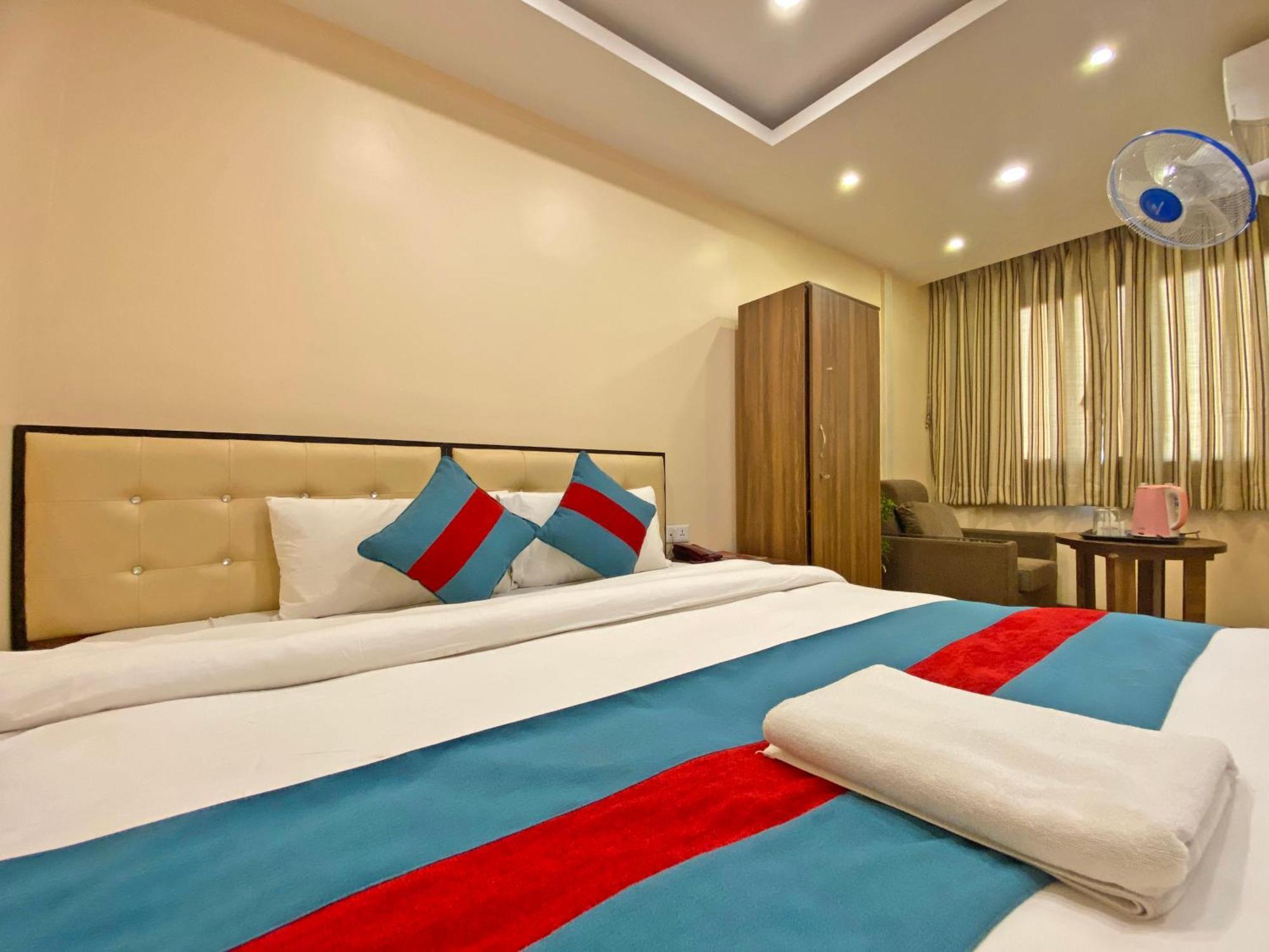 Hotel Airport Holiday Katmandou Extérieur photo