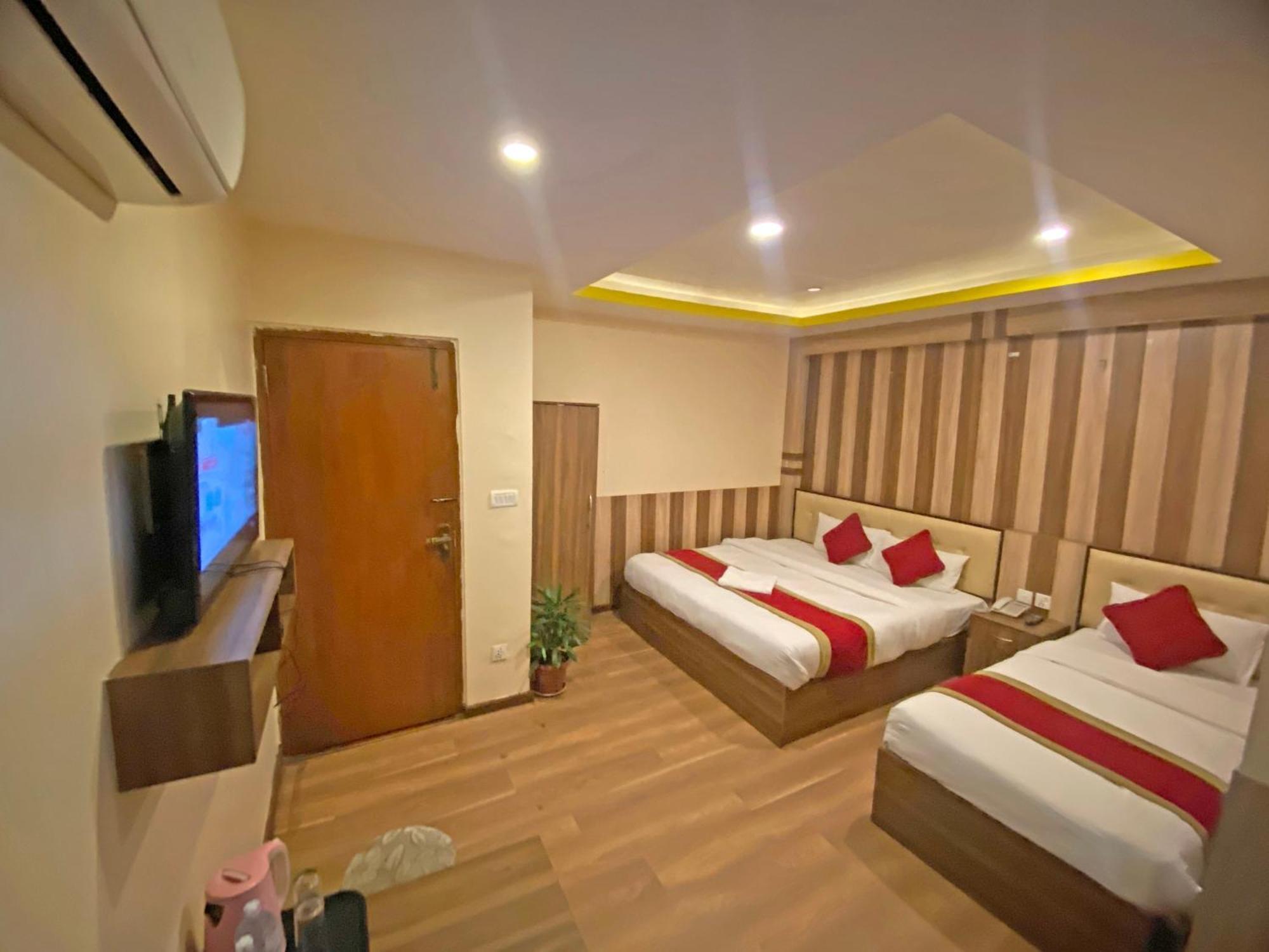 Hotel Airport Holiday Katmandou Extérieur photo